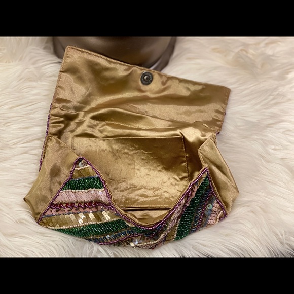 Multicolored beaded & sequence rowed clutch - Picture 4 of 7